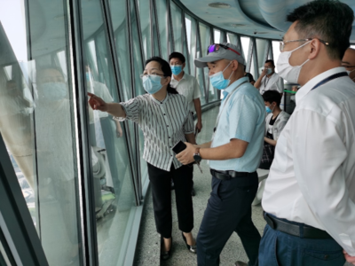 市住房城乡建设局组织开展2020年“双节”期间既有建筑玻璃幕墙安全督导检查